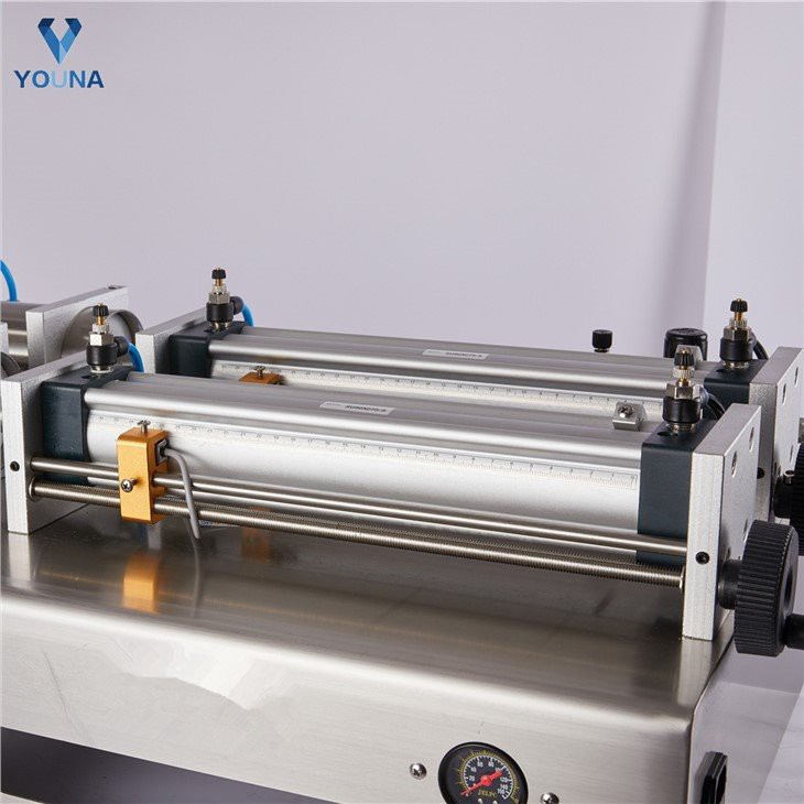 honey bottle filling machine (1)